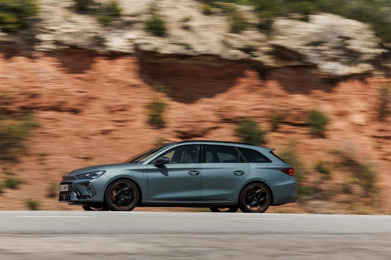 SUV compactos PHEV 2026: cómo elegir el híbrido enchufable que mejor encaja contigo SUV compactos PHEV 2026: cómo elegir el híbrido enchufable que mejor encaja contigo