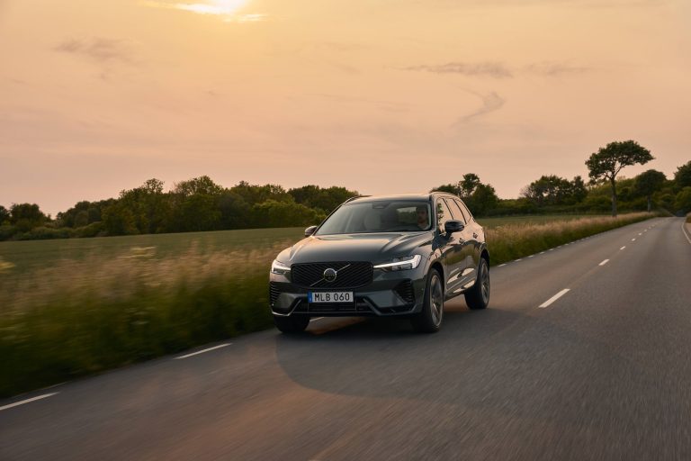 Review del Volvo XC60 T6 Recharge: el SUV PHEV donde la tecnología no es marketing Review del Volvo XC60 T6 Recharge: el SUV PHEV donde la tecnología no es marketing
