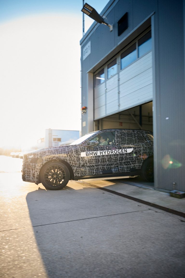 Mercedes-Benz GLE 400e vs BMW X5 xDrive50e: pulso PHEV en el SUV-E premium alemán Mercedes-Benz GLE 400e vs BMW X5 xDrive50e: pulso PHEV en el SUV-E premium alemán