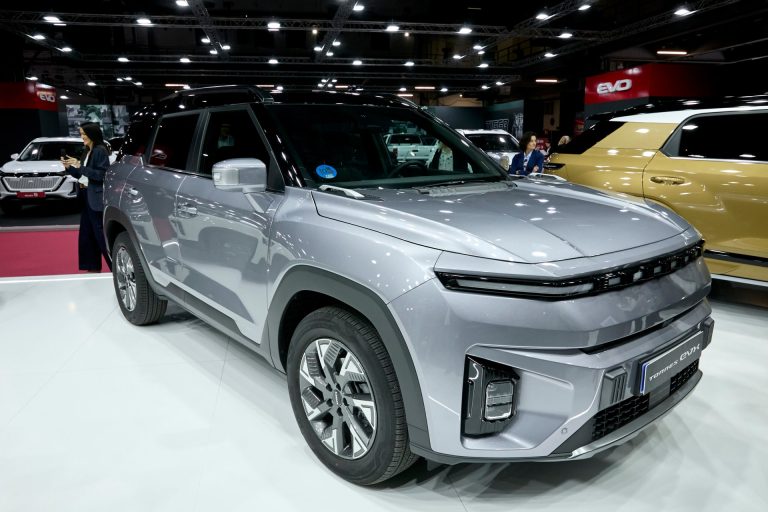KGM Torres vs Jaecoo 7 vs Omoda 7: pulso SUV-C por el mejor equipamiento por debajo de 30.000 € en 2026 KGM Torres vs Jaecoo 7 vs Omoda 7: pulso SUV-C por el mejor equipamiento por debajo de 30.000 € en 2026