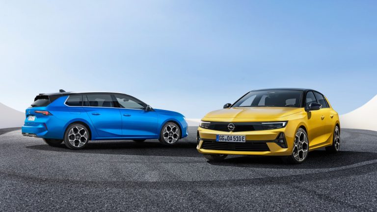 Opel Astra Hybrid vs Toyota Corolla vs Honda Civic: tres formas de entender el compacto electrificado en 2026 Opel Astra Hybrid vs Toyota Corolla vs Honda Civic: tres formas de entender el compacto electrificado en 2026