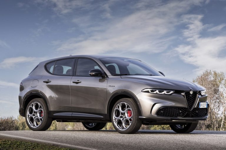 Guía de compra: cómo elegir un SUV PHEV en 2026 si no siempre vas a poder cargar en casa Guía de compra: cómo elegir un SUV PHEV en 2026 si no siempre vas a poder cargar en casa